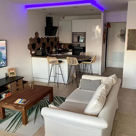 Le Port Camargue - 2 Bedrooms Air Conditioning Terrace And Swimming Pool! בית נופש לה-גרו-דו-רואה