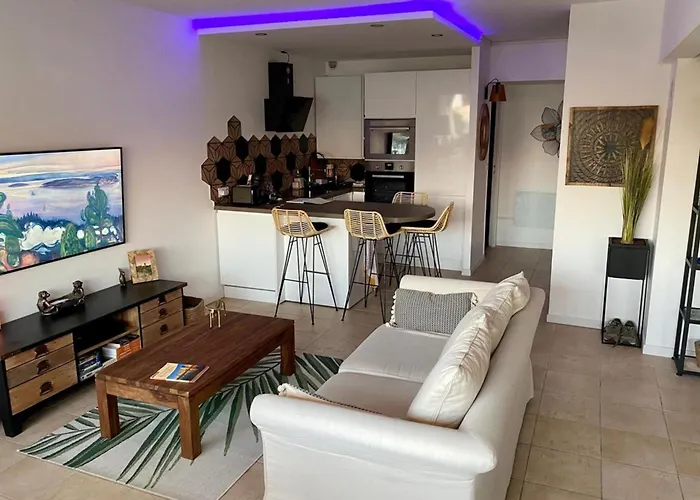 Le Port Camargue - 2 Bedrooms Air Conditioning Terrace And Swimming Pool! Дом отдыха Ле-Гро-дю-Руа