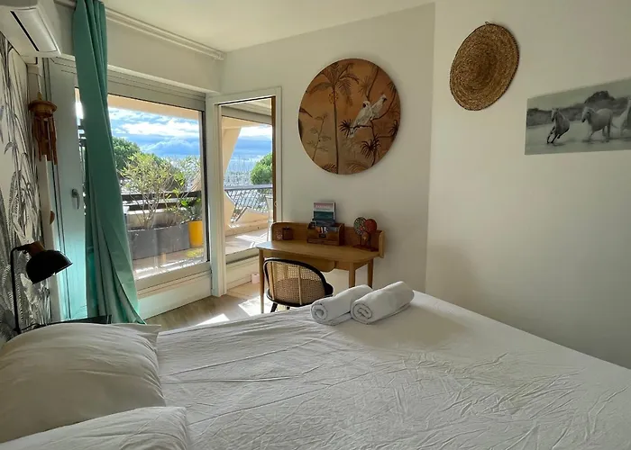 Le Port Camargue - 2 Bedrooms Air Conditioning Terrace And Swimming Pool! Дом отдыха *