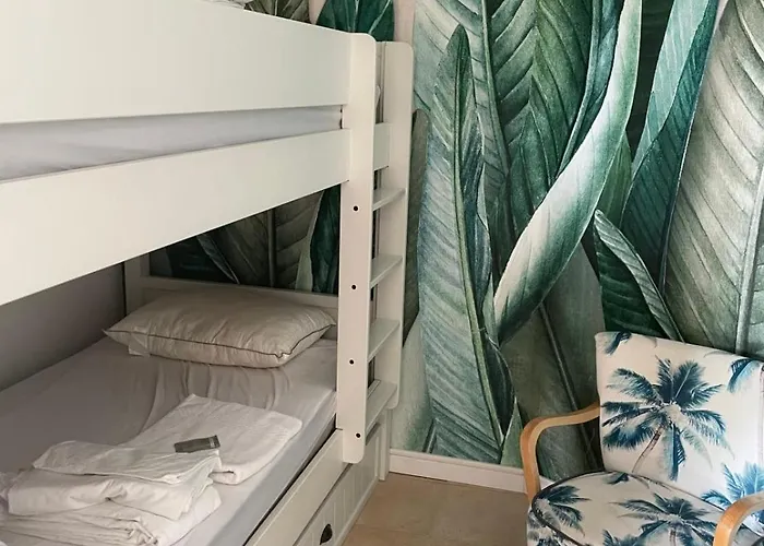 Le Port Camargue - 2 Bedrooms Air Conditioning Terrace And Swimming Pool! *